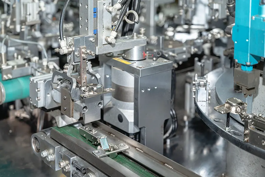 3 CH.3339 slides production line