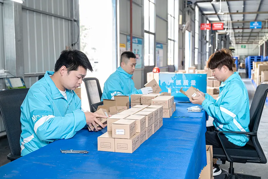 Packaging & Shipment Services